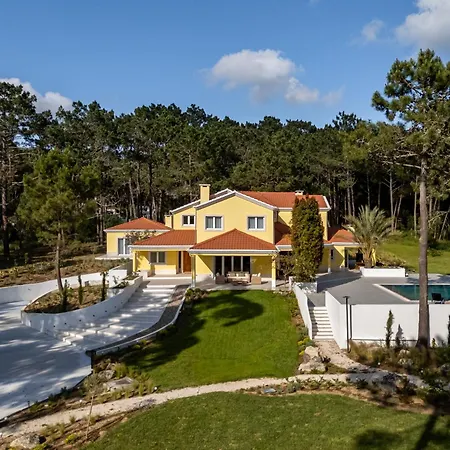 Vila Casa Tordoveias *